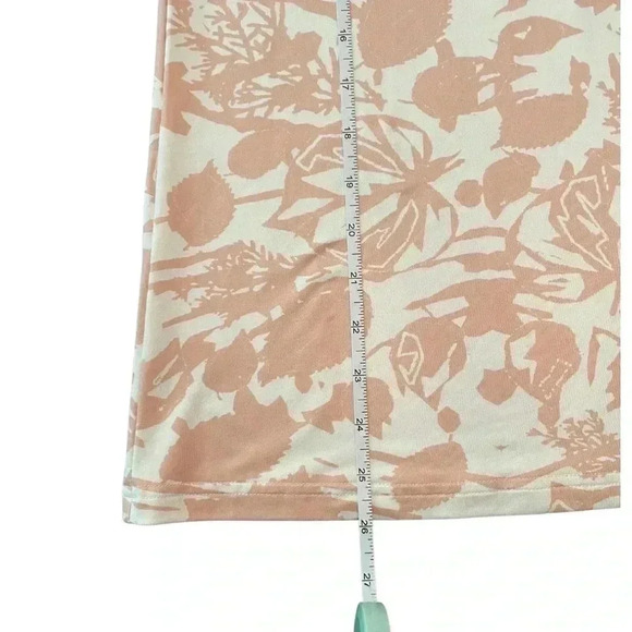 Wrangler ATG Women’s Performance Floral Tee Size Small - Picture 2 of 8